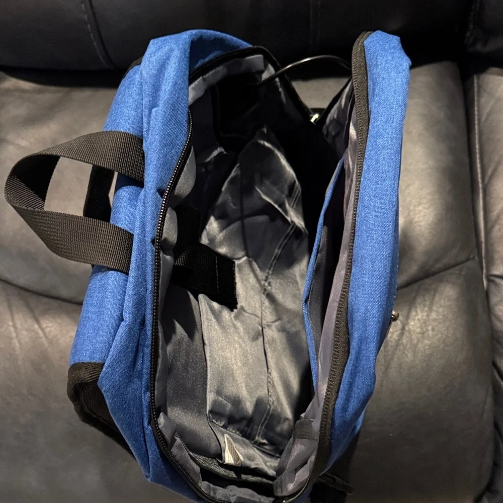 Cafele Blue Gamer Laptop Multimedia Backpack with built in USB. Never used.